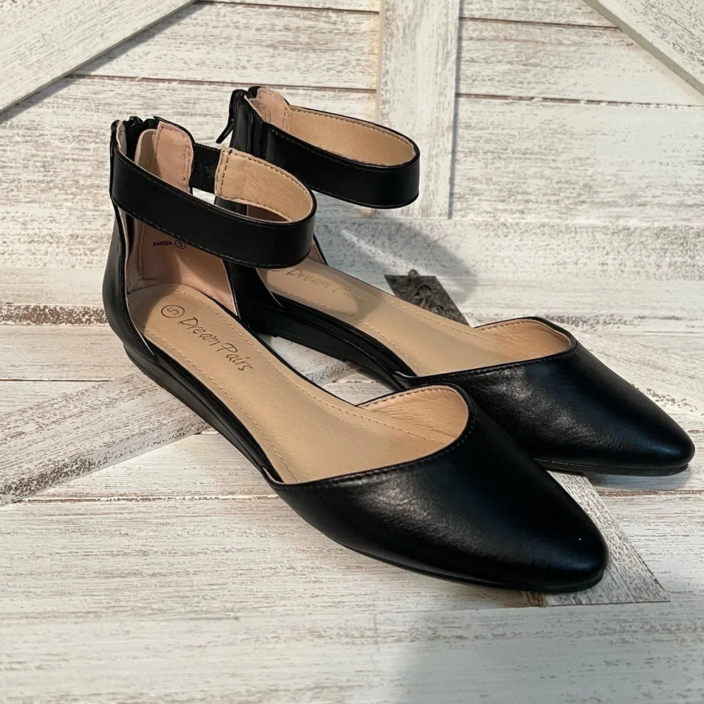Dream Pairs Black Ankle Strap Flats
